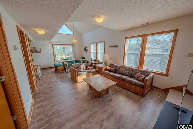 $469,000 | 40270 Croaker Court, Avon, NC 27915