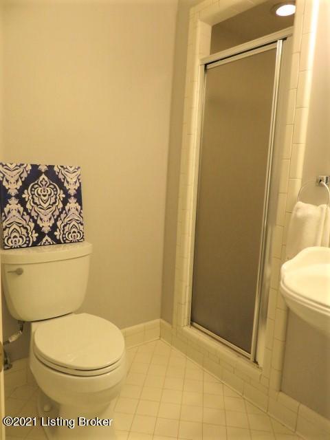 3107 Sherbrooke Road Louisville, KY 40205 - Photo 12 of 34 Another view