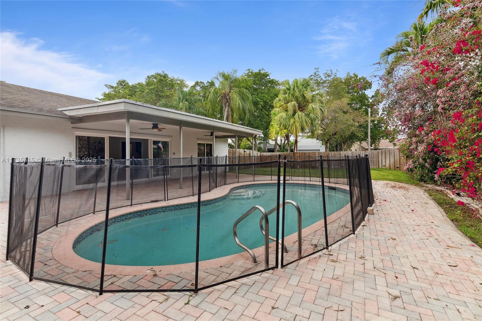 11601 Island Road Cooper City, FL 33026 - Photo 33 of 35 a view of a backyard
