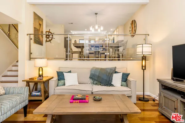 $1,247,000 | 4778 La Villa Marina, Unit B, Marina del Rey, CA 90292