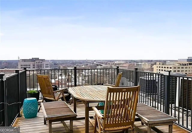 $245,000 | 87 Peachtree Street Southwest, Unit 304, Atlanta, GA 30303
