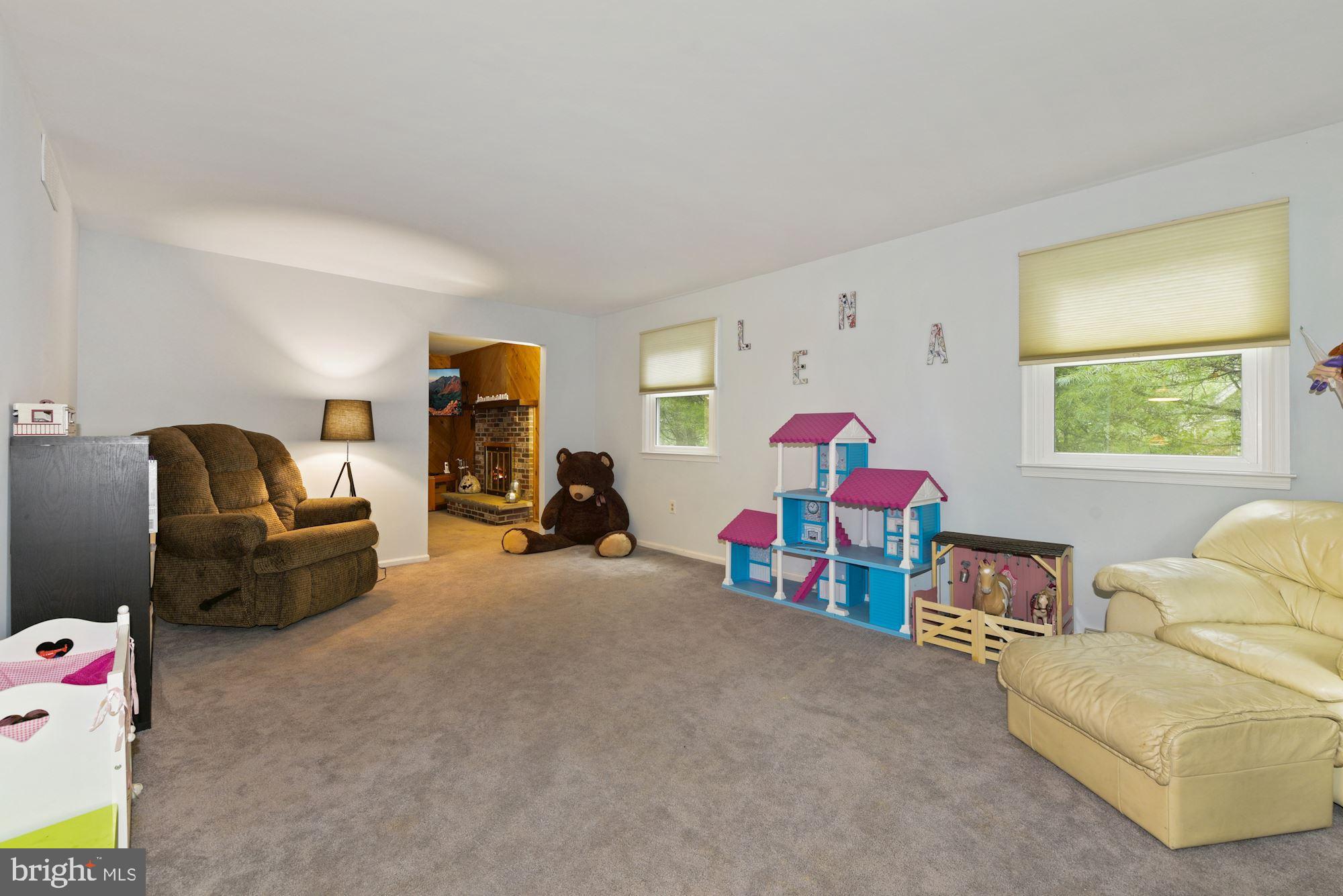 11 Goosepond Road Tabernacle, NJ 08088 - Photo 10 of 28 Family Room. Play room
