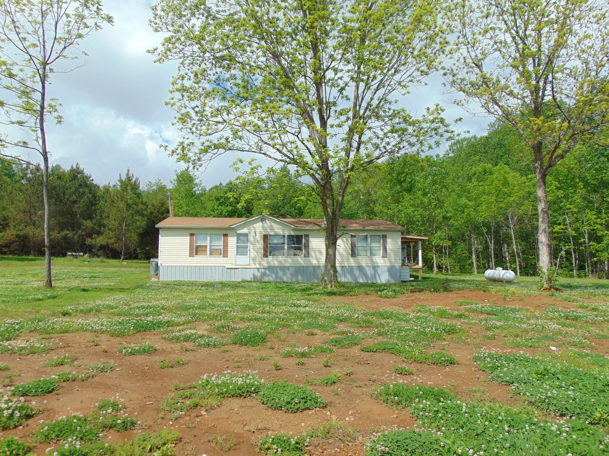 180 Locker Road Summertown, TN 38483 - Photo 1 of 1 Gallery Image 1