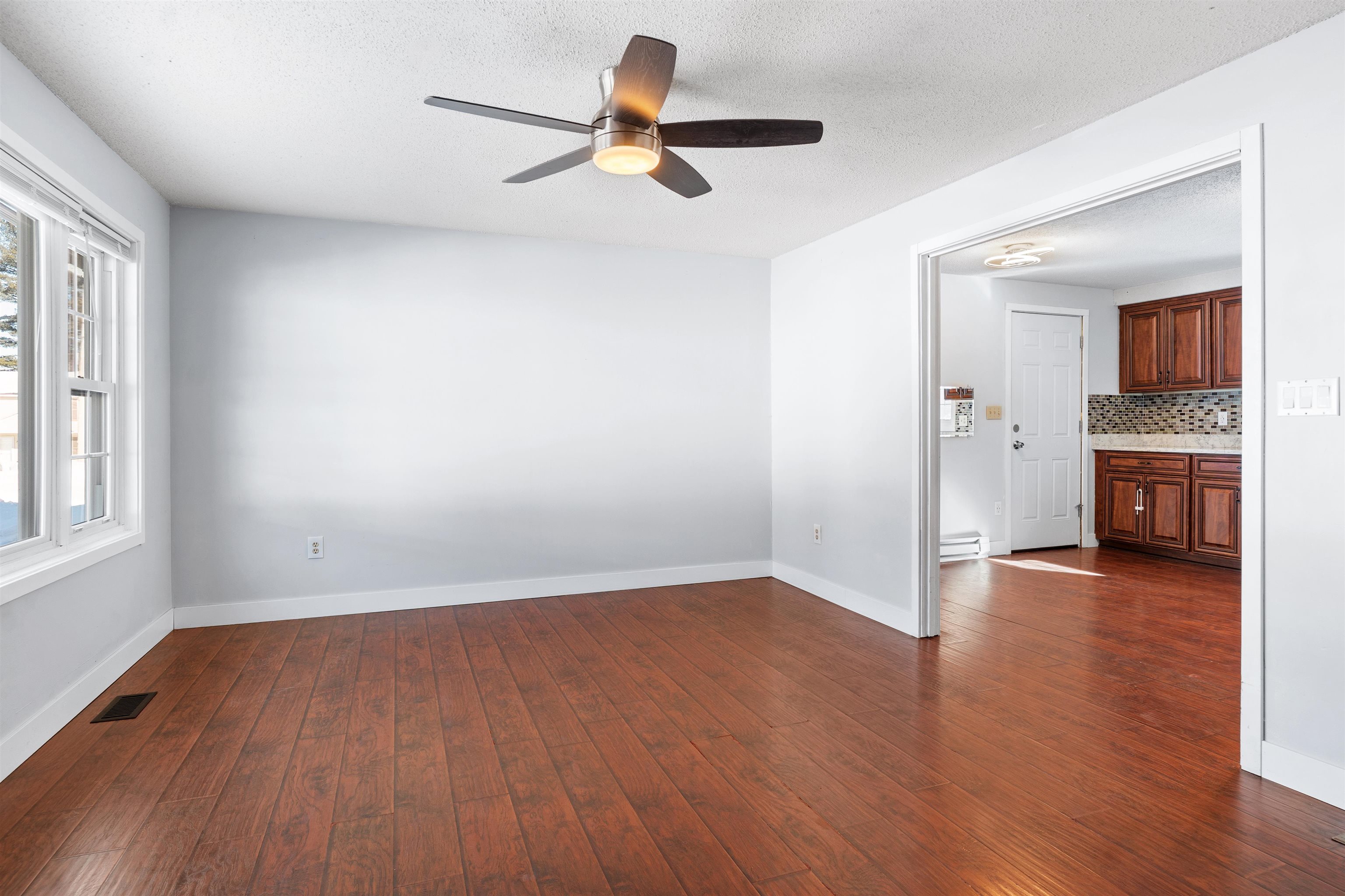 13 Sunnyside Lane, Unit L Derry, NH 03038 - Photo 8 of 30