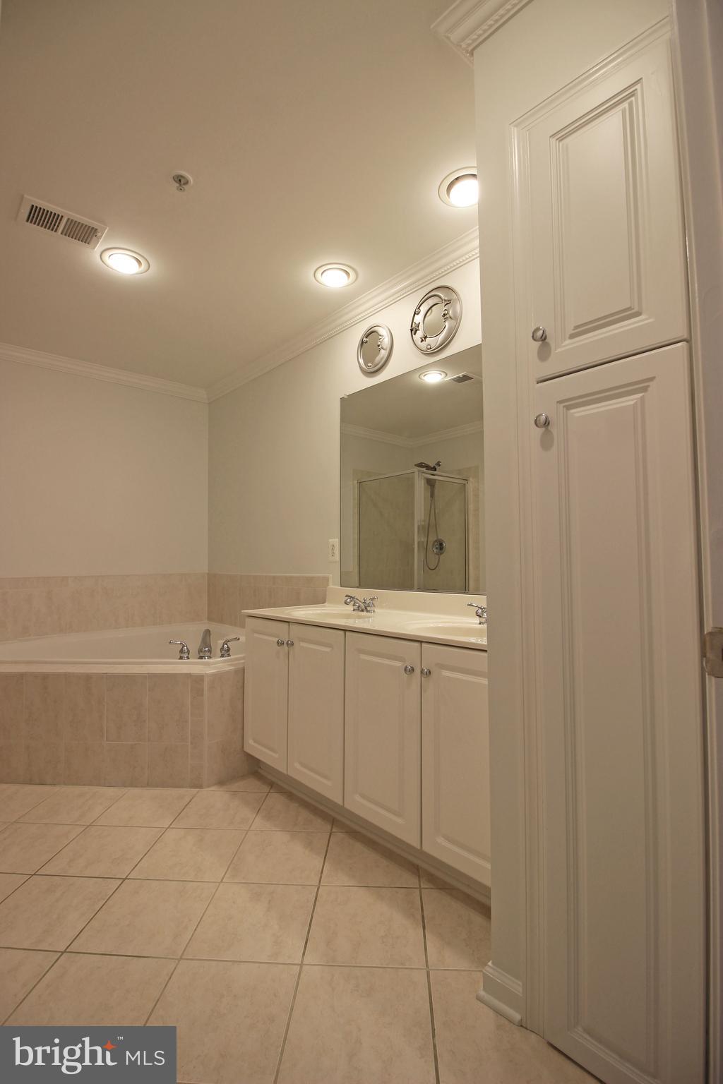 722 Capitol Square Place Southwest Washington, DC 20024 - Photo 17 of 29