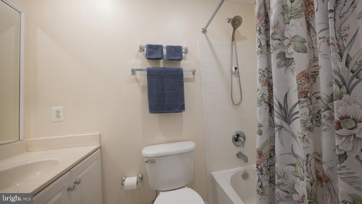722 Capitol Square Place Southwest Washington, DC 20024 - Photo 21 of 29