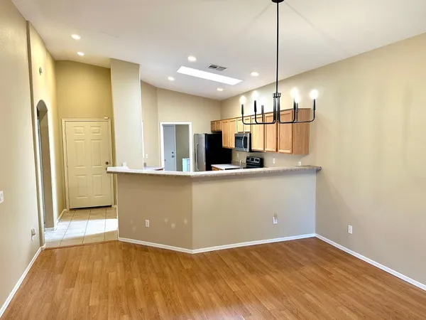 $2,095 | 66 South Pepperwood Place, Chandler, AZ 85226