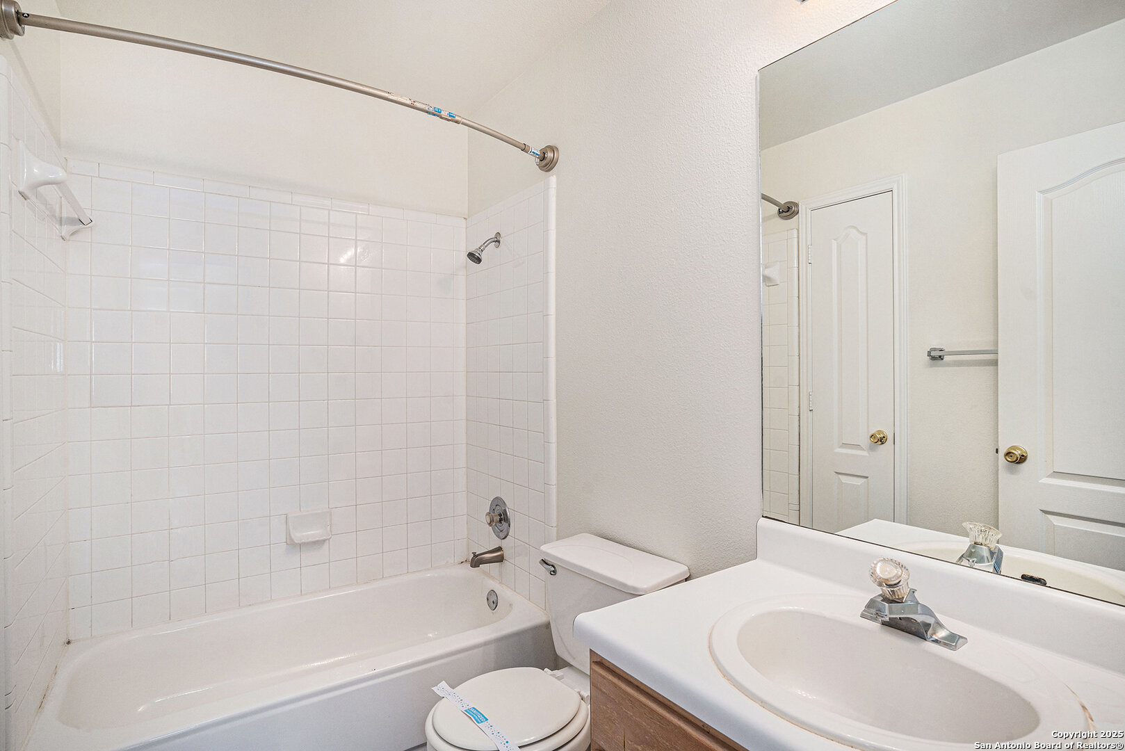 9106 Valhalla Selma, TX 78154 - Photo 13 of 17 a bathroom with a sink toilet and shower