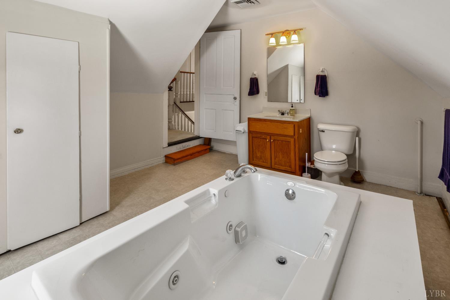 236 South Main Street Chatham, VA 24531 - Photo 26 of 34