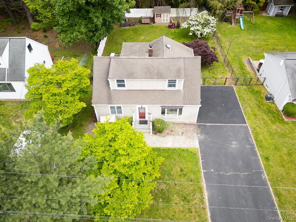 22 Oakbrook Road Ossining, NY 10562 - Photo 8 of 47