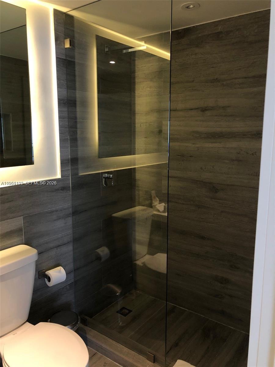 185 Southeast 14th Terrace, Unit 2001 Miami, FL 33131 - Photo 12 of 12