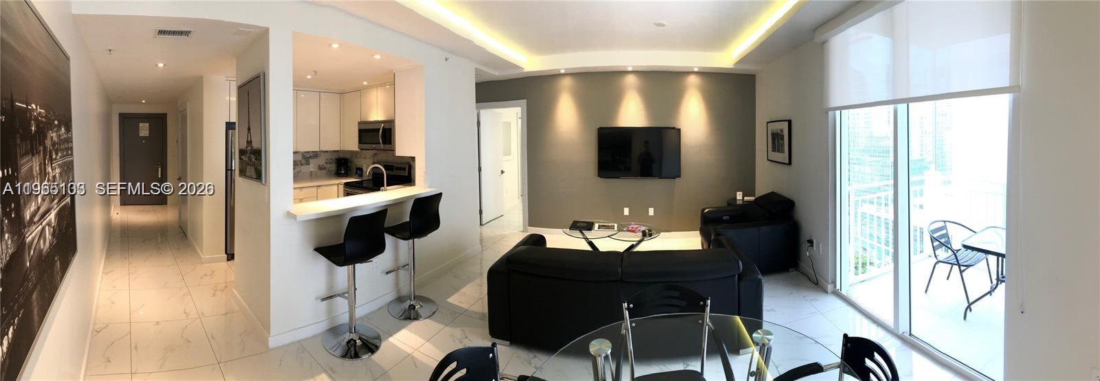 185 Southeast 14th Terrace, Unit 2001 Miami, FL 33131 - Photo 7 of 12