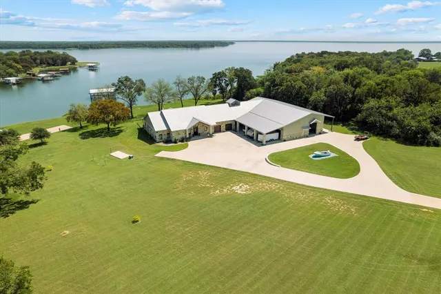 $2,550,000 | 111 Daves Landing, East Tawakoni, TX 75472
