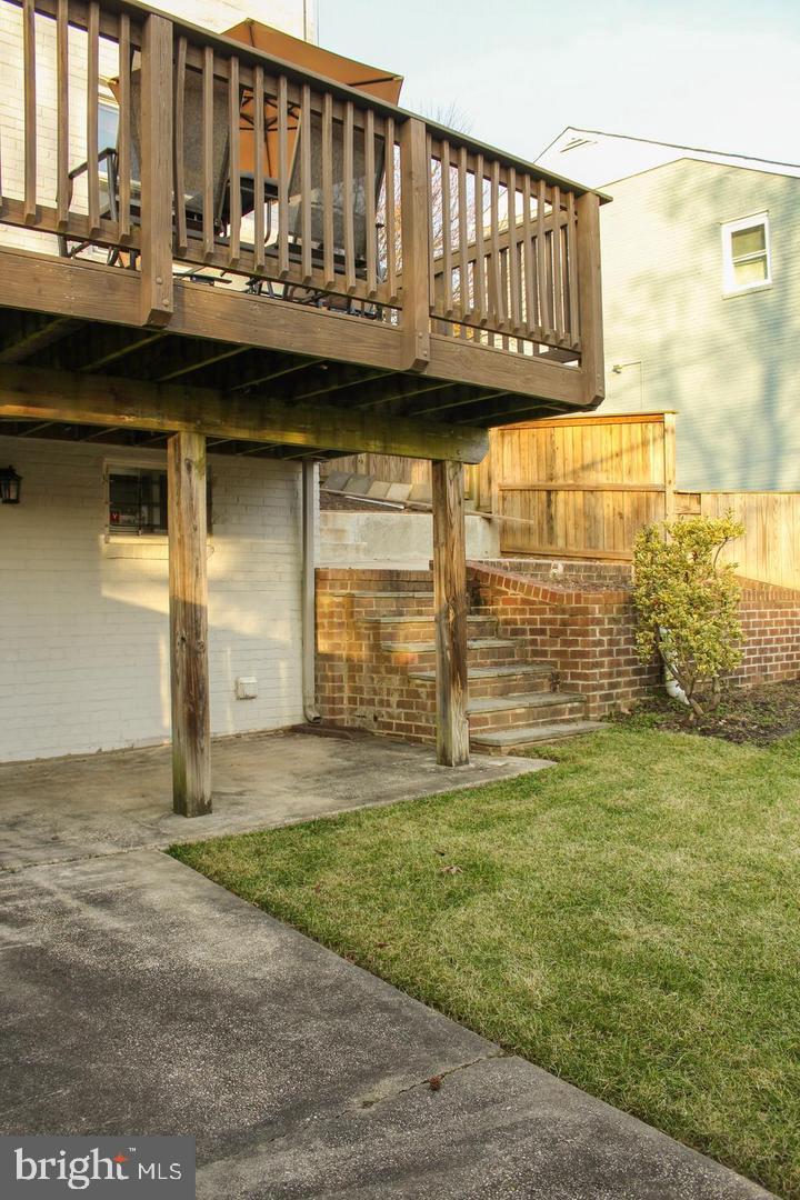 3616 South Kemper Road Arlington, VA 22206 - Photo 17 of 24 a view of a house with a yard