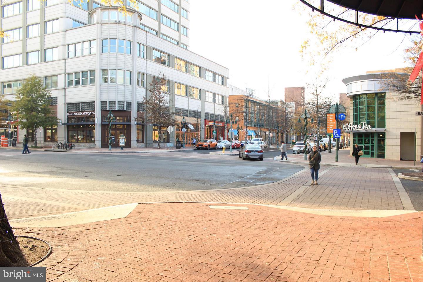 3616 South Kemper Road Arlington, VA 22206 - Photo 22 of 24 a building with street view
