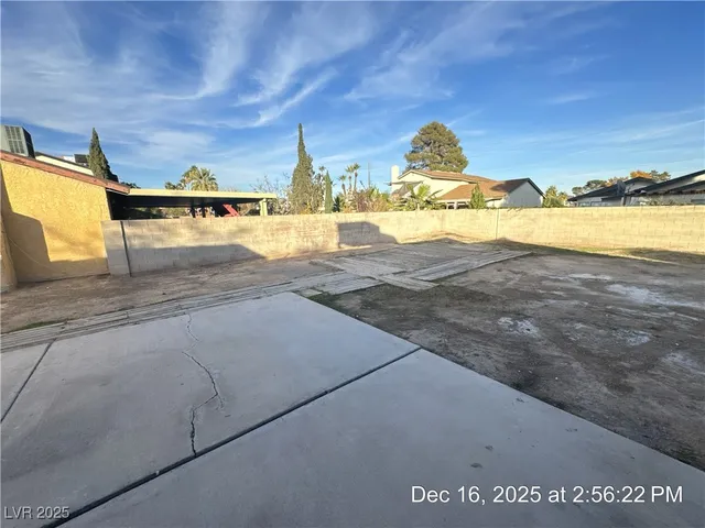 $1,900 | 3674 Duneville Street, Las Vegas, NV 89103