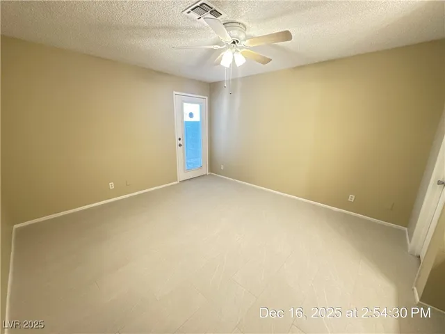 $1,900 | 3674 Duneville Street, Las Vegas, NV 89103