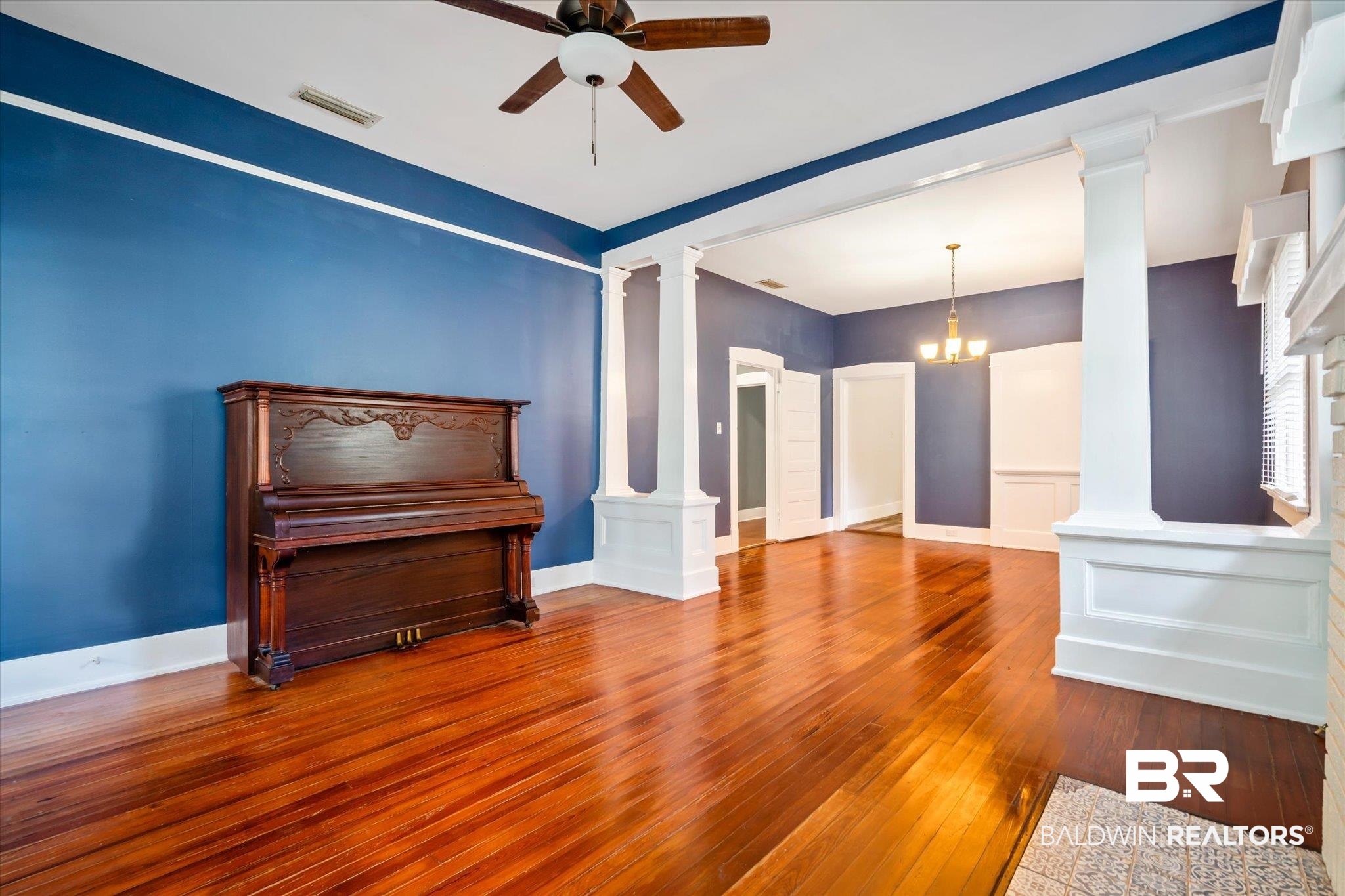 2561 Spring Hill Avenue Mobile, AL 36607 - Photo 5 of 23
