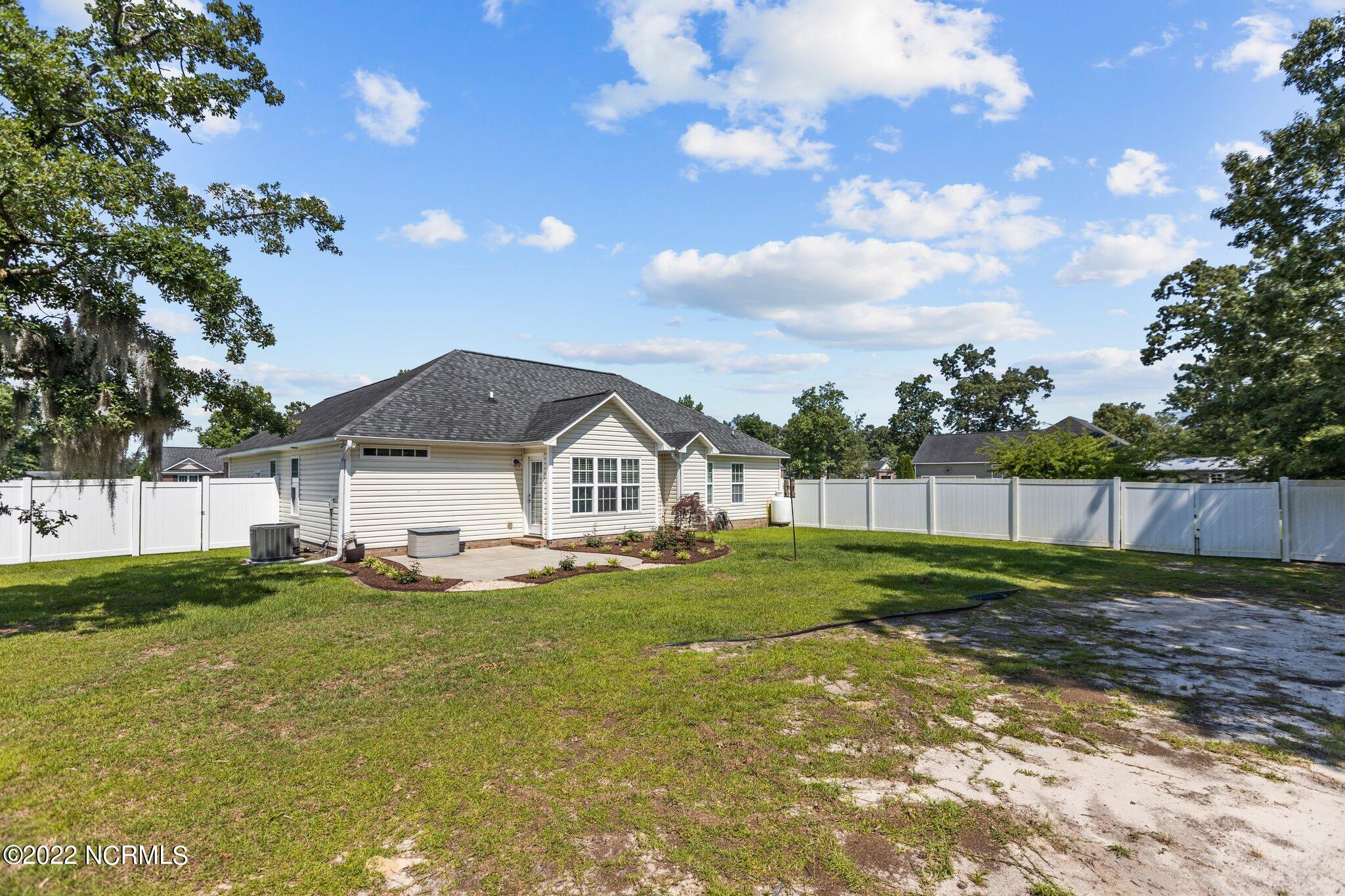 519 Pirate Cove Road Washington, NC 27889 - Photo 11 of 24 10-web-or-mls-IMGL1705