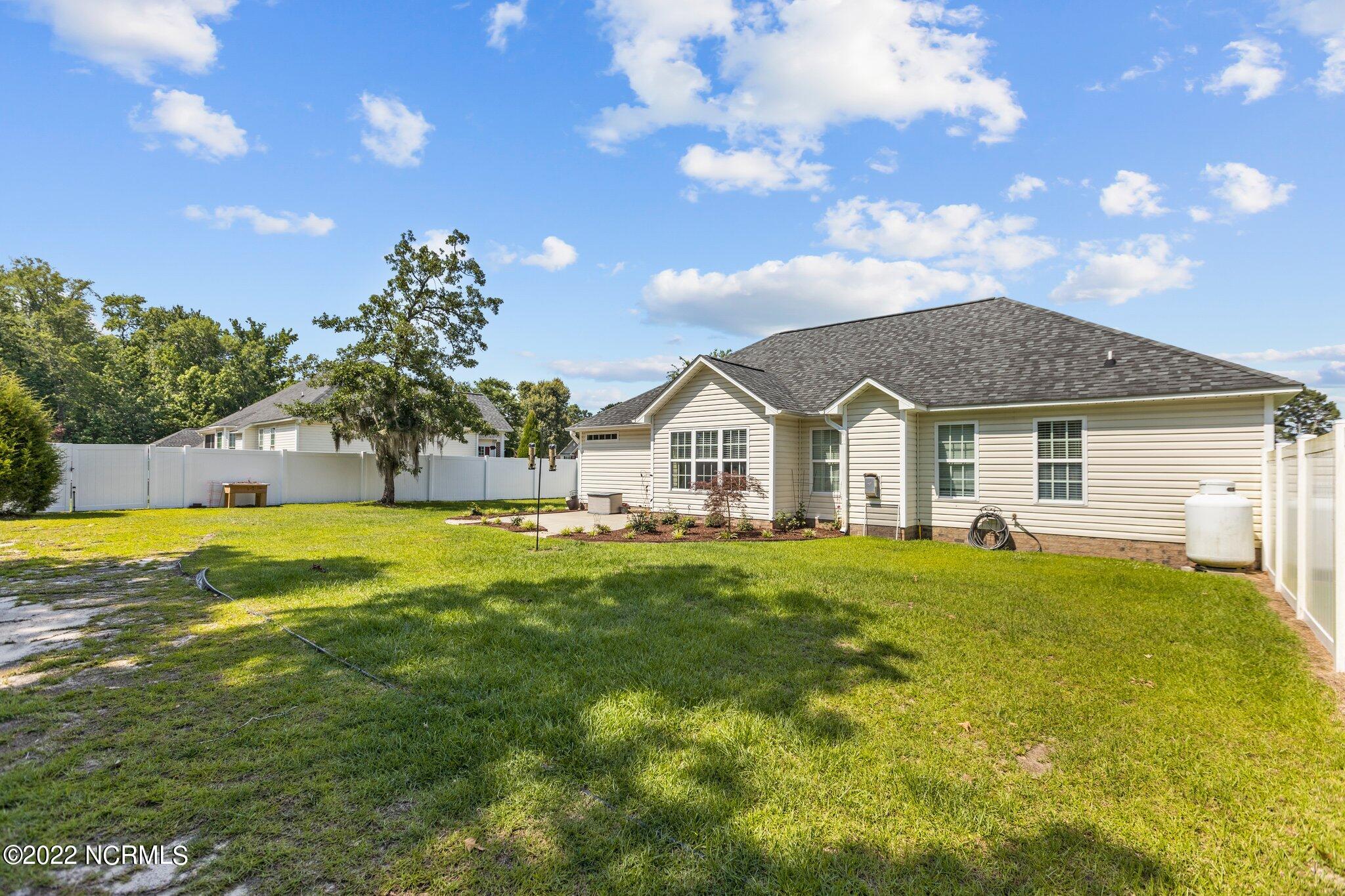 519 Pirate Cove Road Washington, NC 27889 - Photo 12 of 24 11-web-or-mls-IMGL1707