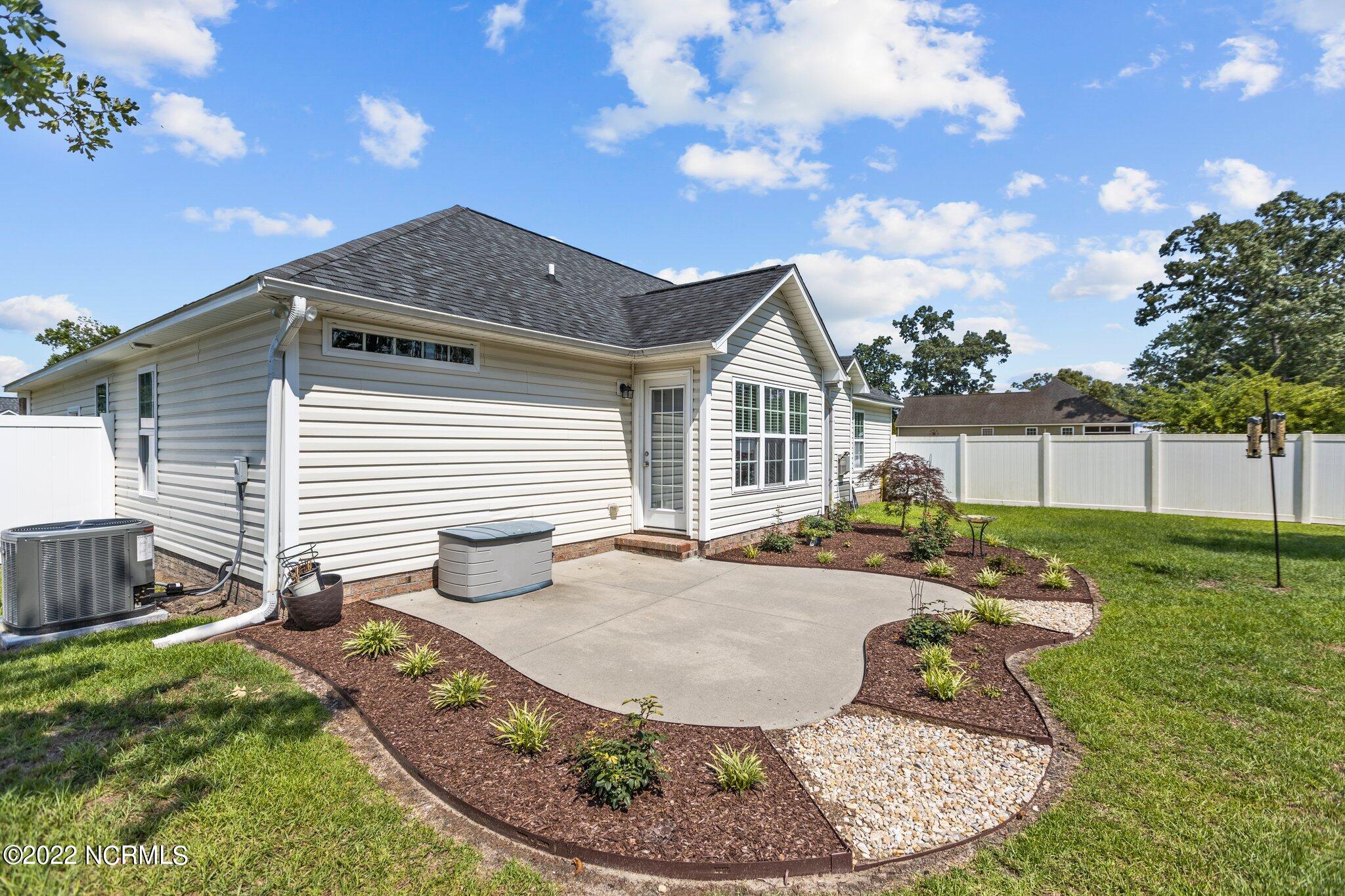 519 Pirate Cove Road Washington, NC 27889 - Photo 8 of 24 7-web-or-mls-IMGL1703