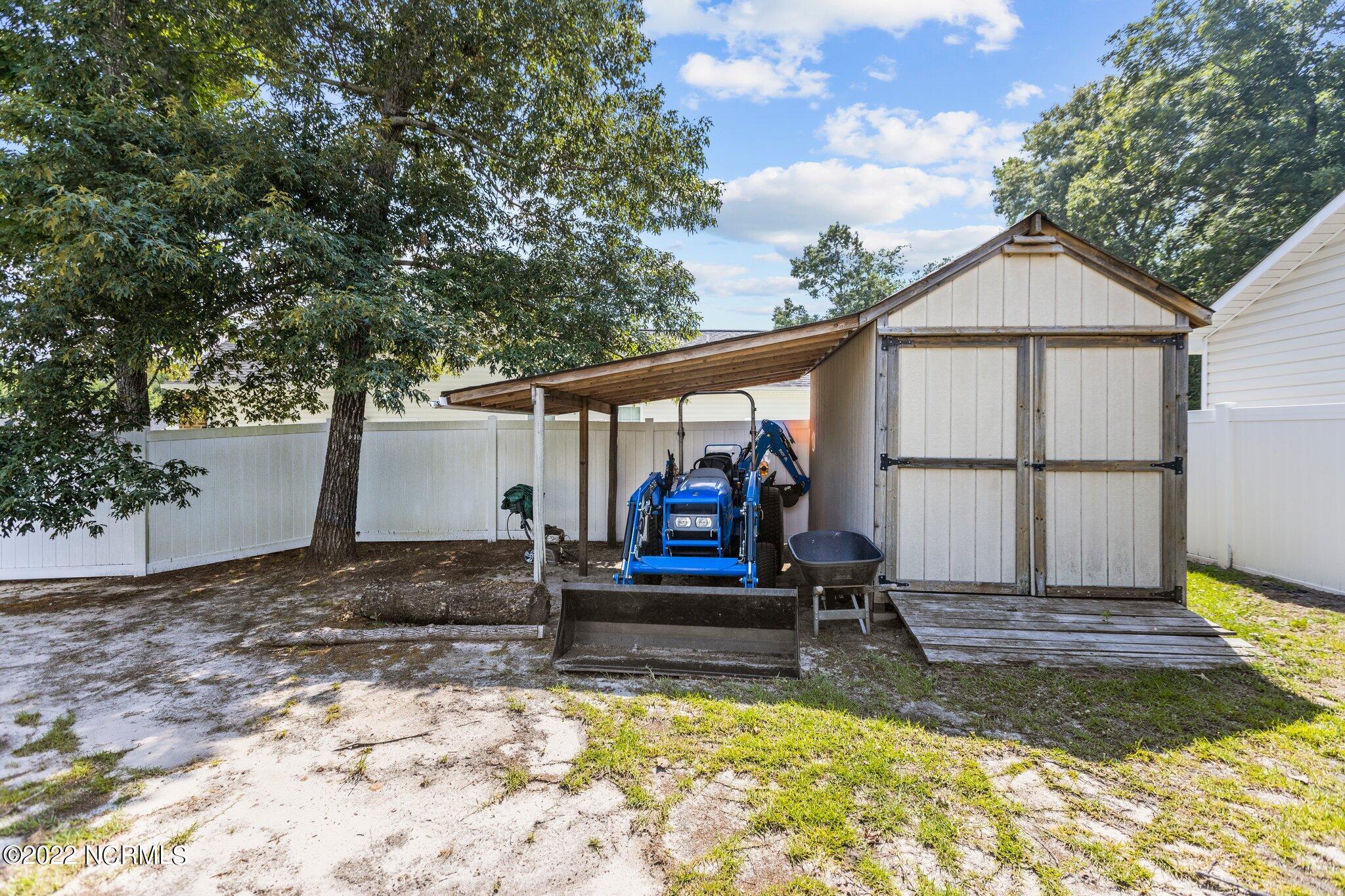 519 Pirate Cove Road Washington, NC 27889 - Photo 10 of 24 9-web-or-mls-IMGL1704