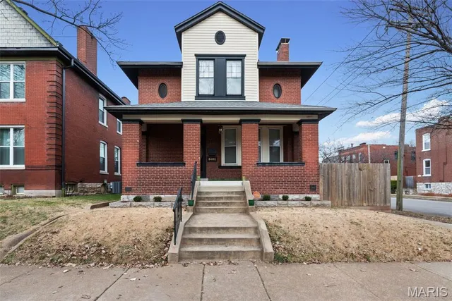 $375,000 | 3401 Halliday Avenue, St. Louis, MO 63118