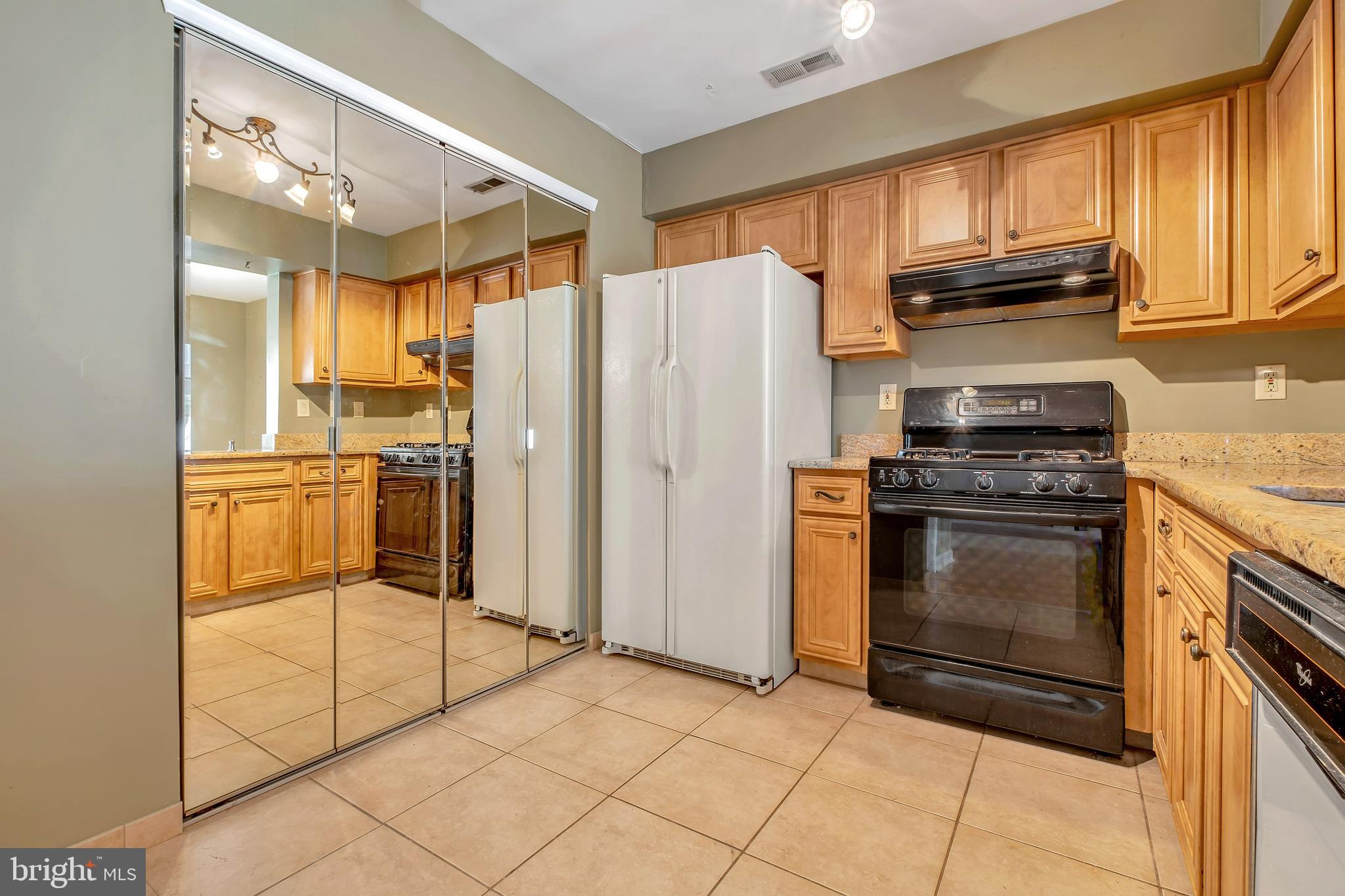 3506 Fenwick Lane Mount Laurel, NJ 08054 - Photo 18 of 40