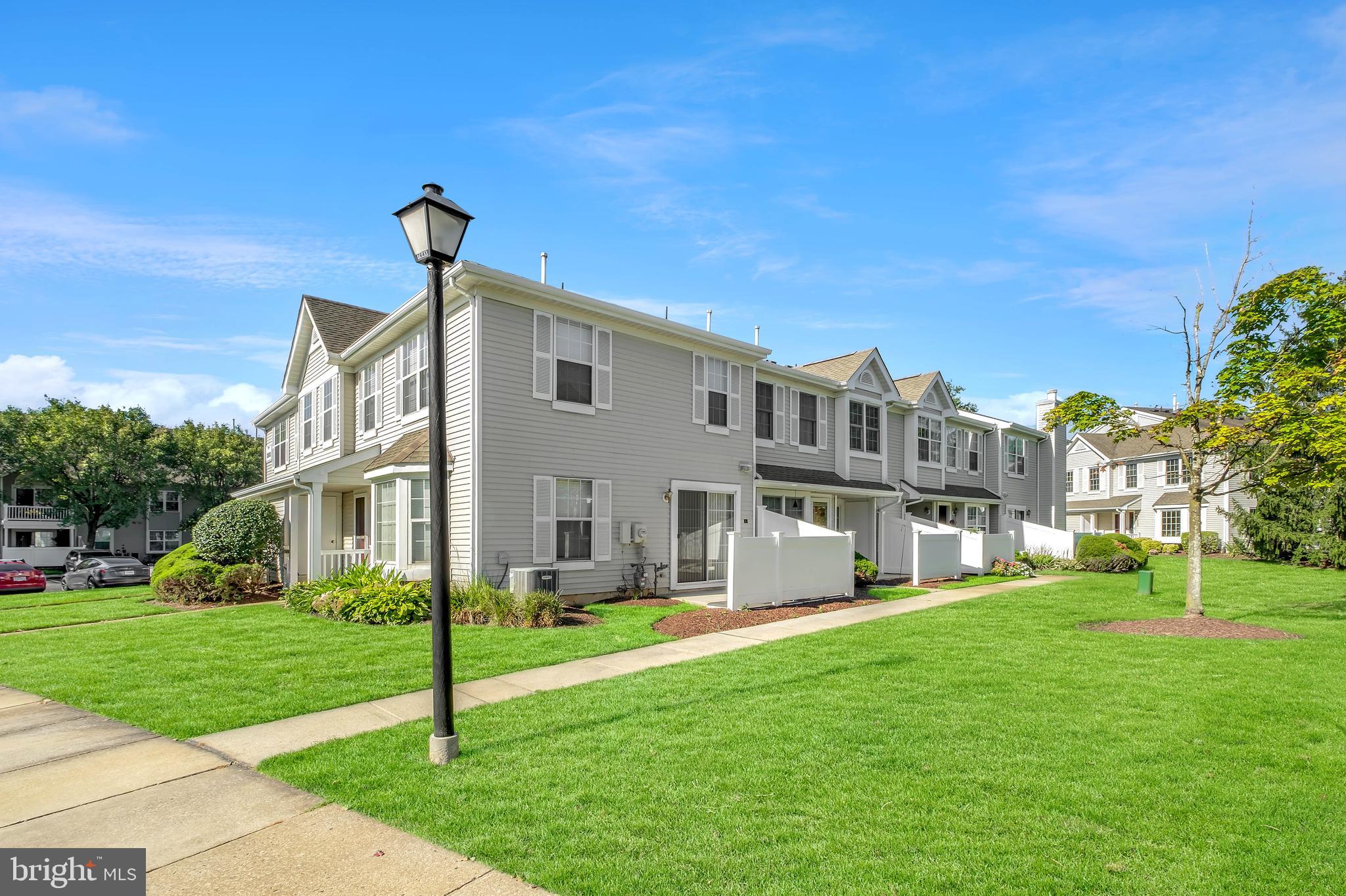 3506 Fenwick Lane Mount Laurel, NJ 08054 - Photo 2 of 40