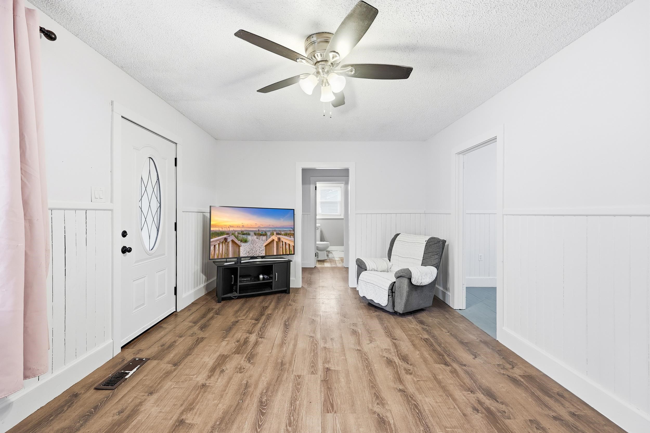 427 Dawson Street Georgetown, SC 29440 - Photo 3 of 17