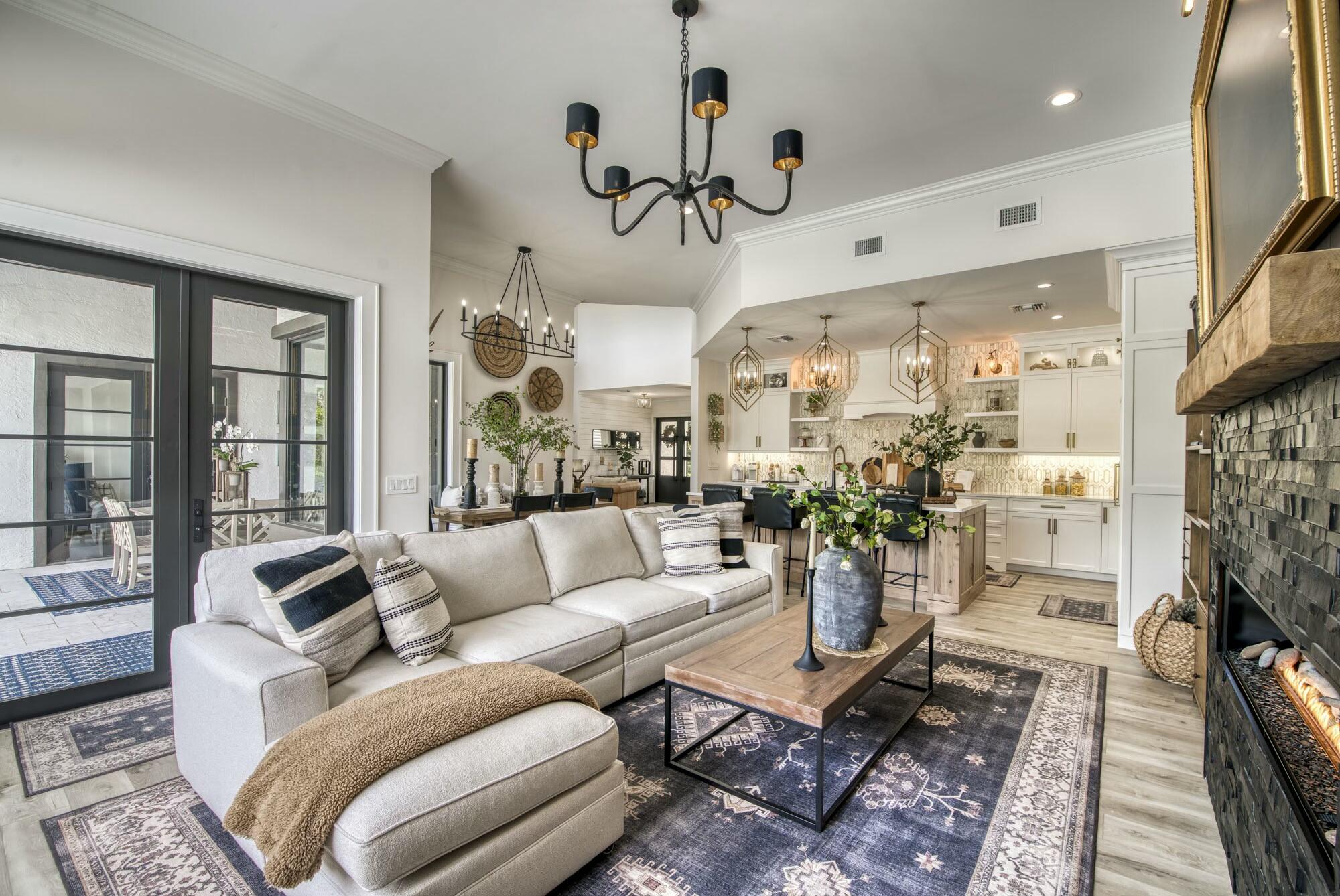 1216 Southeast Colony Way Jupiter, FL 33478 - Photo 21 of 94 Family Room