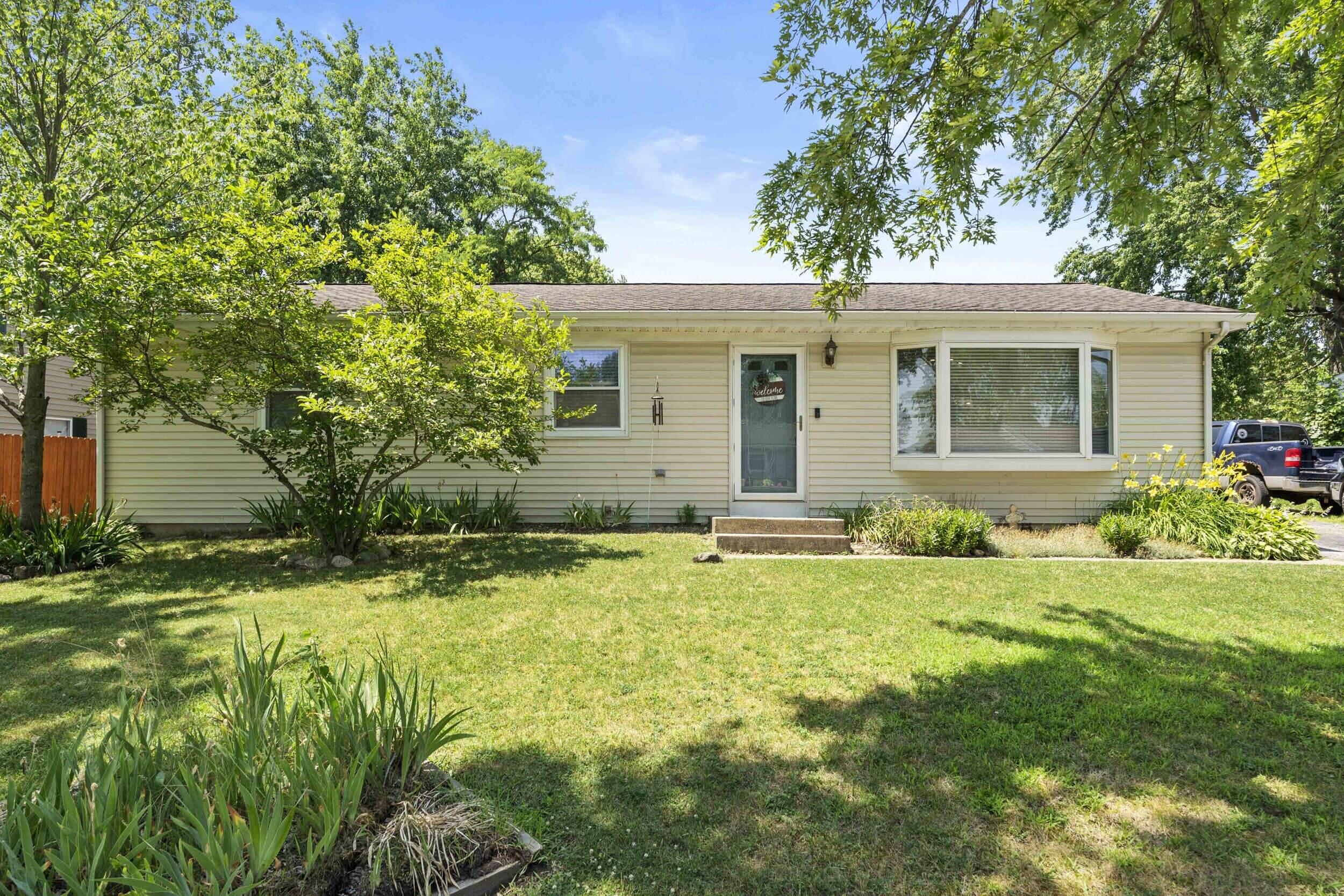 722-1 Baltimore Road Valparaiso, IN 46385 - Photo 1 of 17 2500x1667
