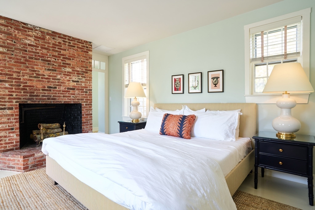 33 Milk Street Nantucket, MA 02554 - Photo 12 of 33