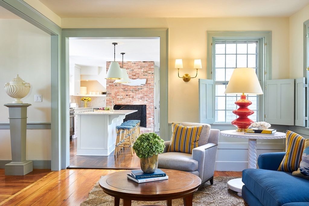 33 Milk Street Nantucket, MA 02554 - Photo 4 of 33