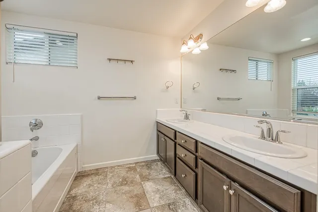 $400,000 | 5450 West Santa Barbara Drive, Fresno, CA 93722