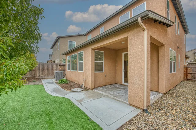 $400,000 | 5450 West Santa Barbara Drive, Fresno, CA 93722