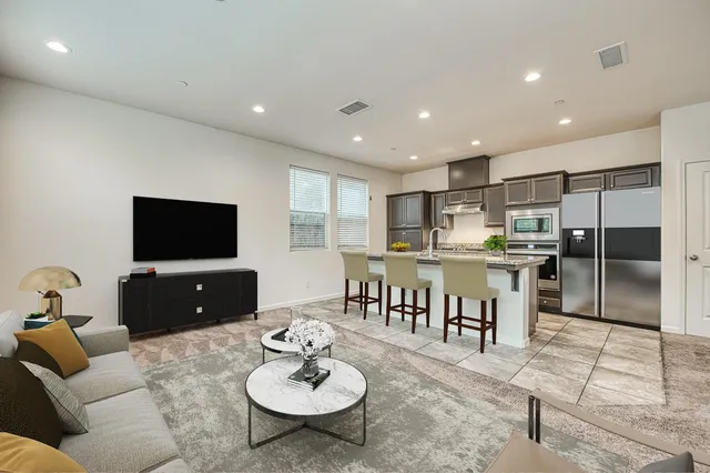 $400,000 | 5450 West Santa Barbara Drive, Fresno, CA 93722