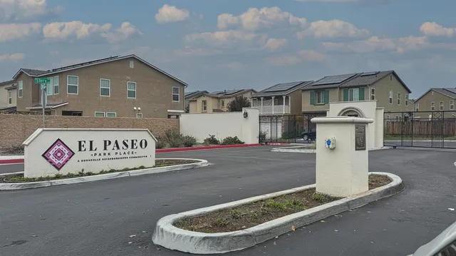 $400,000 | 5450 West Santa Barbara Drive, Fresno, CA 93722