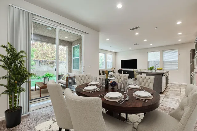 $400,000 | 5450 West Santa Barbara Drive, Fresno, CA 93722