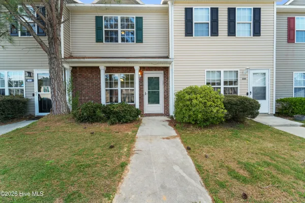 $164,900 | 207 Pinegrove Court, Jacksonville, NC 28546