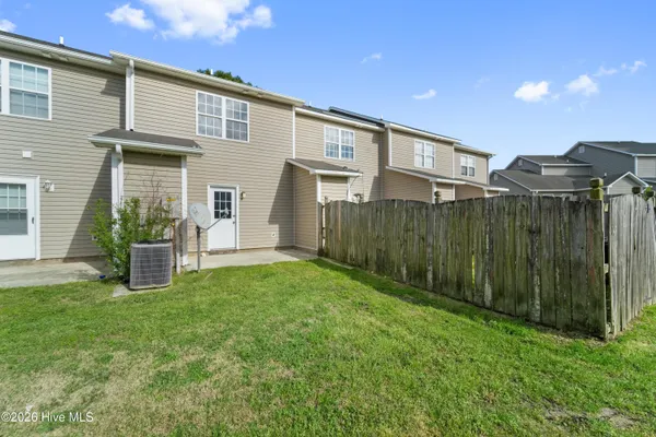 $164,900 | 207 Pinegrove Court, Jacksonville, NC 28546