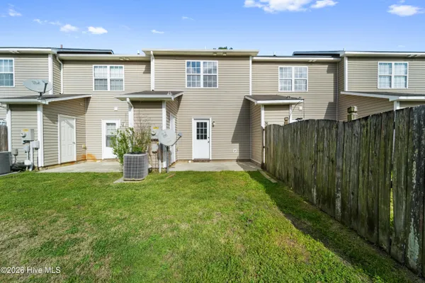 $164,900 | 207 Pinegrove Court, Jacksonville, NC 28546