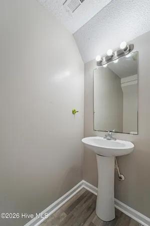 $164,900 | 207 Pinegrove Court, Jacksonville, NC 28546