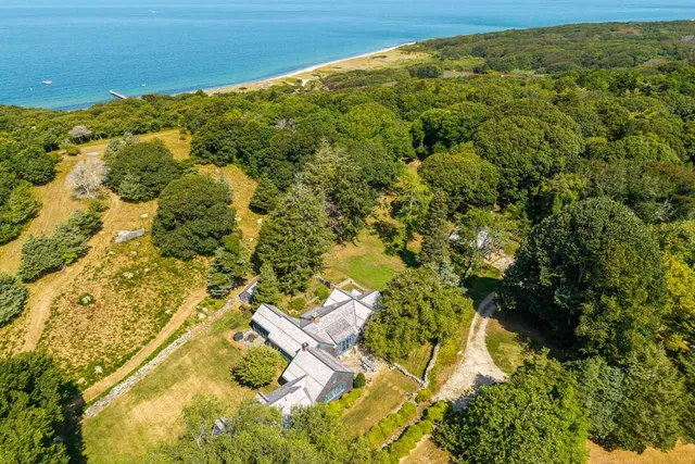 a view of a yard of an ocean