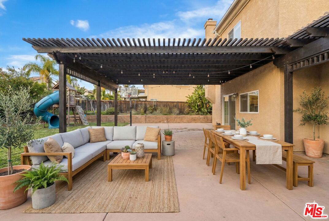 6758 Ridgeline Avenue San Bernardino, CA 92407 - Photo 49 of 67