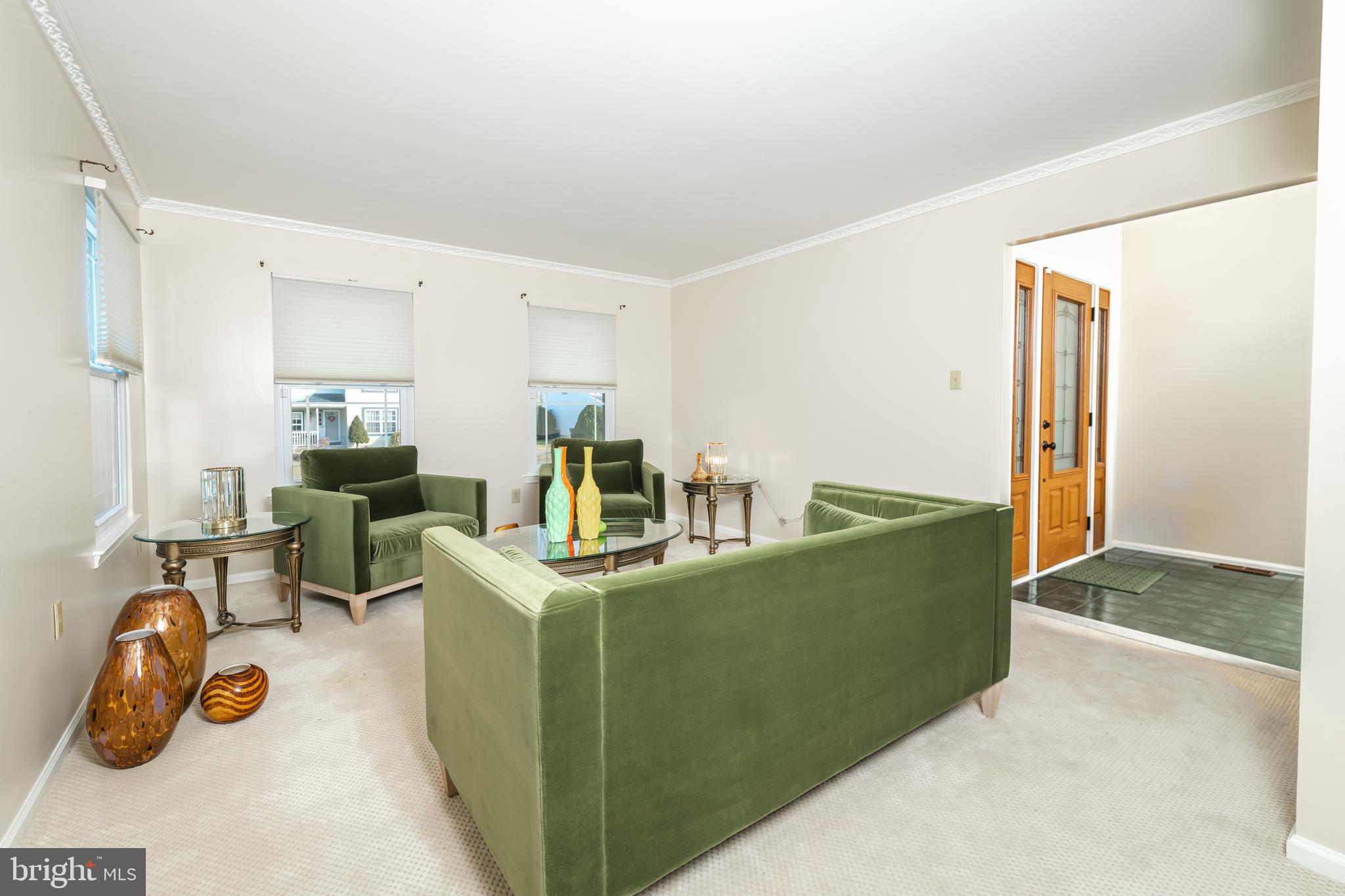 72 Rosalind Circle Sicklerville, NJ 08081 - Photo 3 of 47 a living room with furniture and a chandelier
