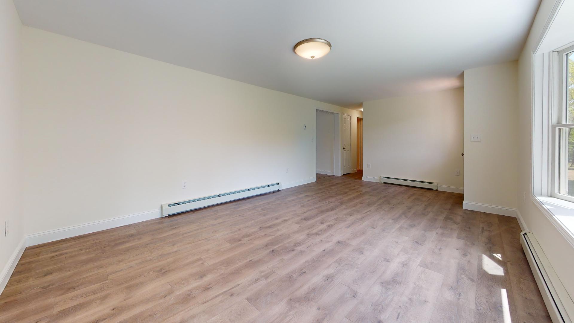 123 Orchard Road Cumberland, ME 04021 - Photo 16 of 28 Living room
