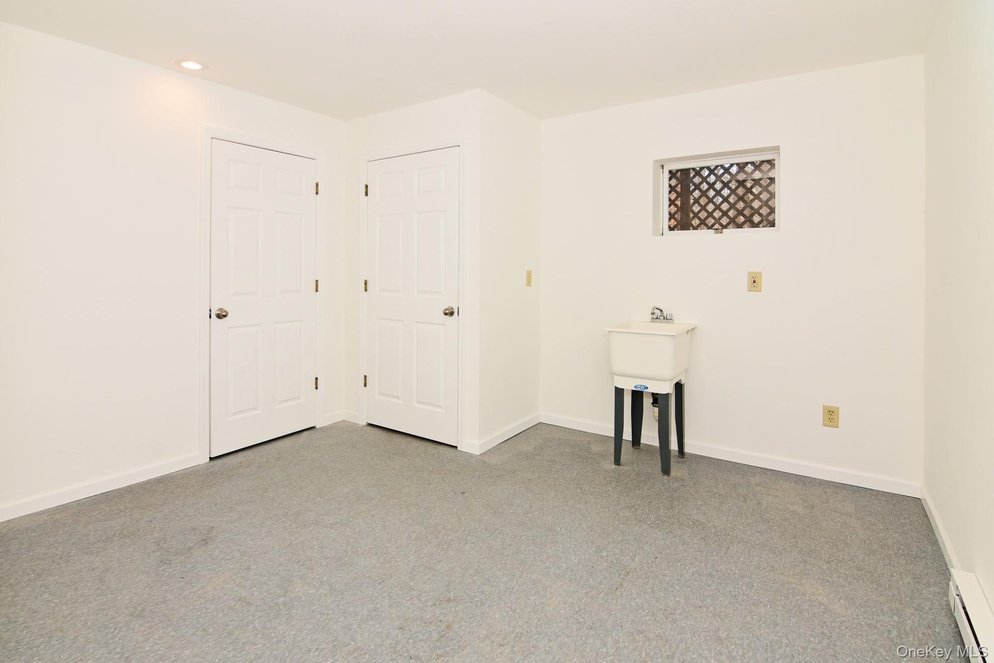 5 Arthur Street Riverhead, NY 11901 - Photo 22 of 28