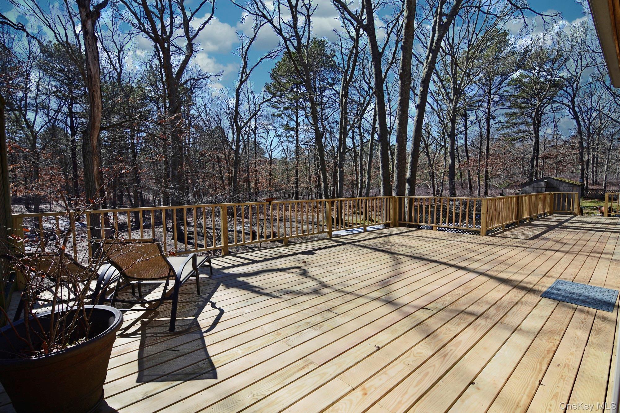 5 Arthur Street Riverhead, NY 11901 - Photo 26 of 28