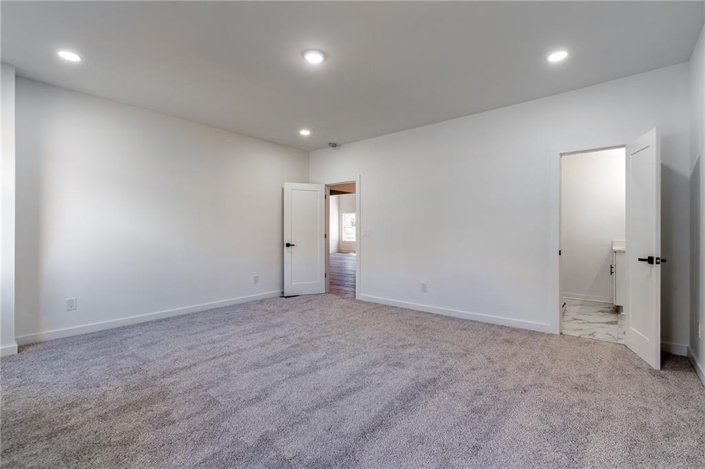6121 Timberidge Drive Gainesville, GA 30506 - Photo 27 of 44 an empty room with an entryway